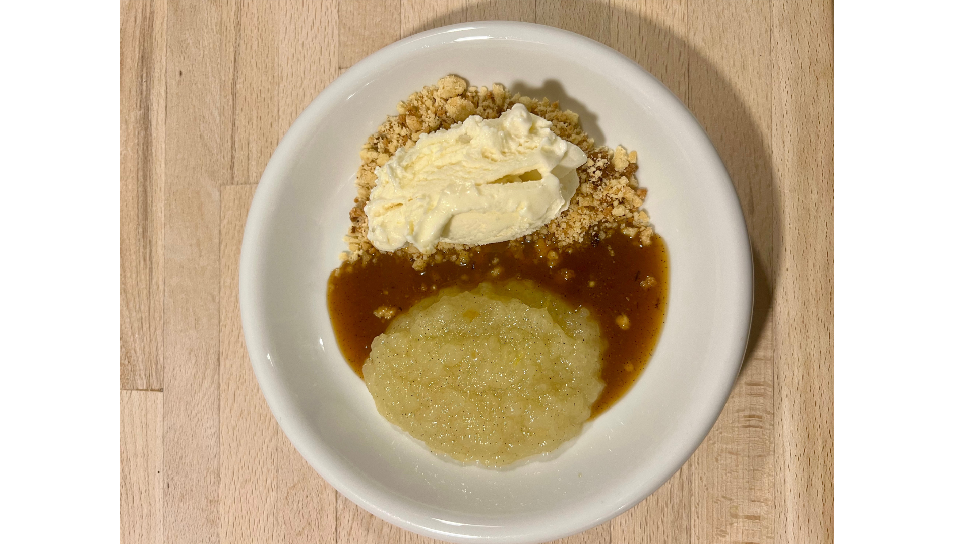 Kompot af danske æbler med (måske) verdens bedste karamelsovs
